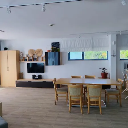 за гости аврора вю в917 Apartamento Obzor